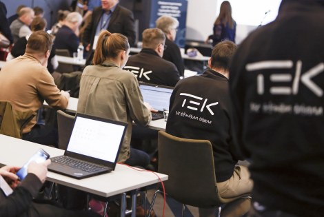 TEK-takkeja.